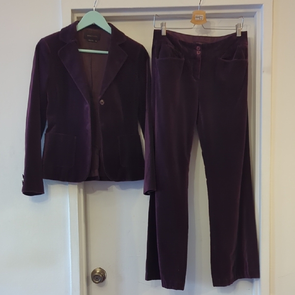 BCBGMaxAzria Jackets & Blazers - BCBGMaxAzria Purple Velvet Full Suit XS 4